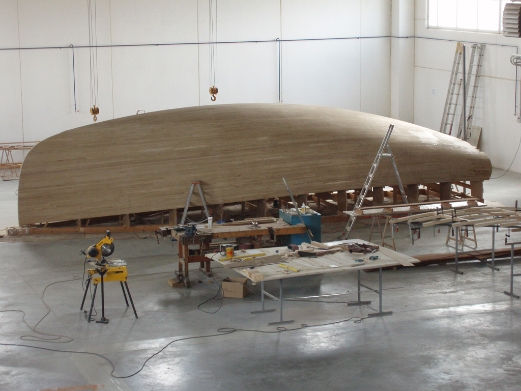 Enavigo Cutter — wooden cruising yacht under sail