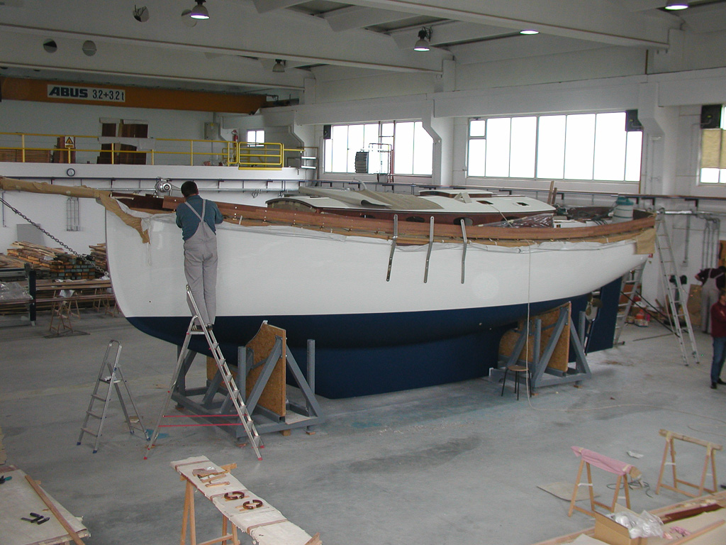 Enavigo Cutter — wooden cruising yacht under sail